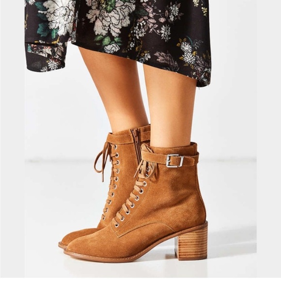 Urban Outfitters Karen Carmel Camel Color Suede Block Heel Lace Zipper Boots 8 - Picture 1 of 12